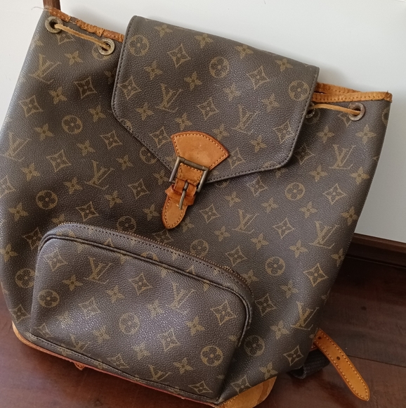 Louis Vuitton Handbags - Louis Vuitton backpack